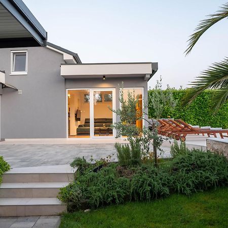 Villa Vinky Pula Exterior foto