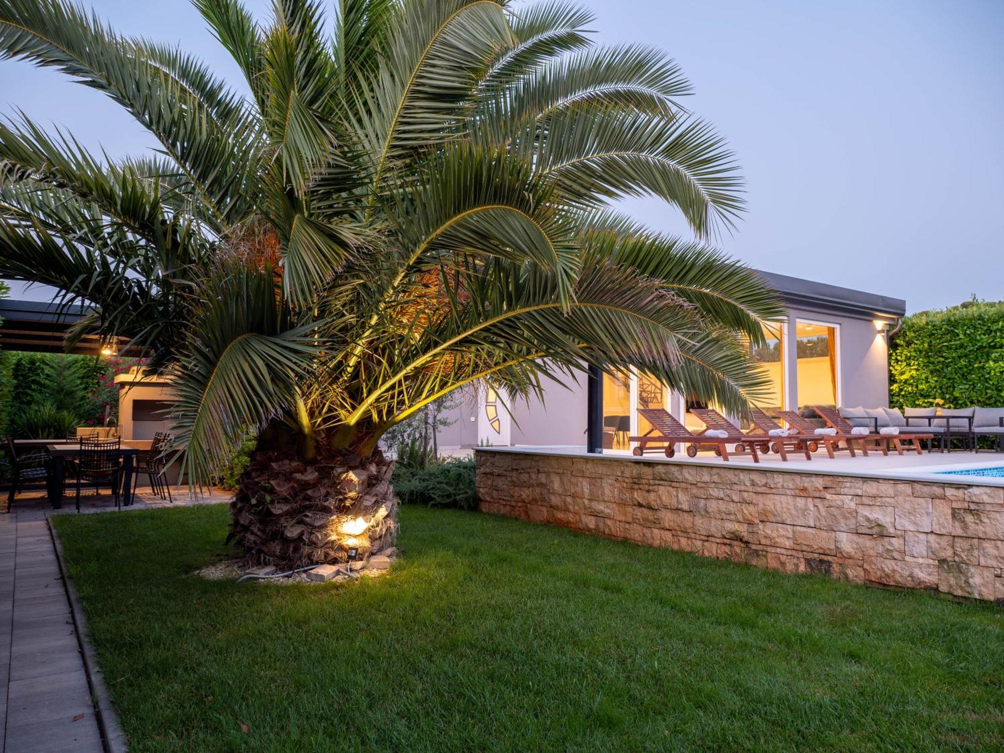 Villa Vinky Pula Exterior foto
